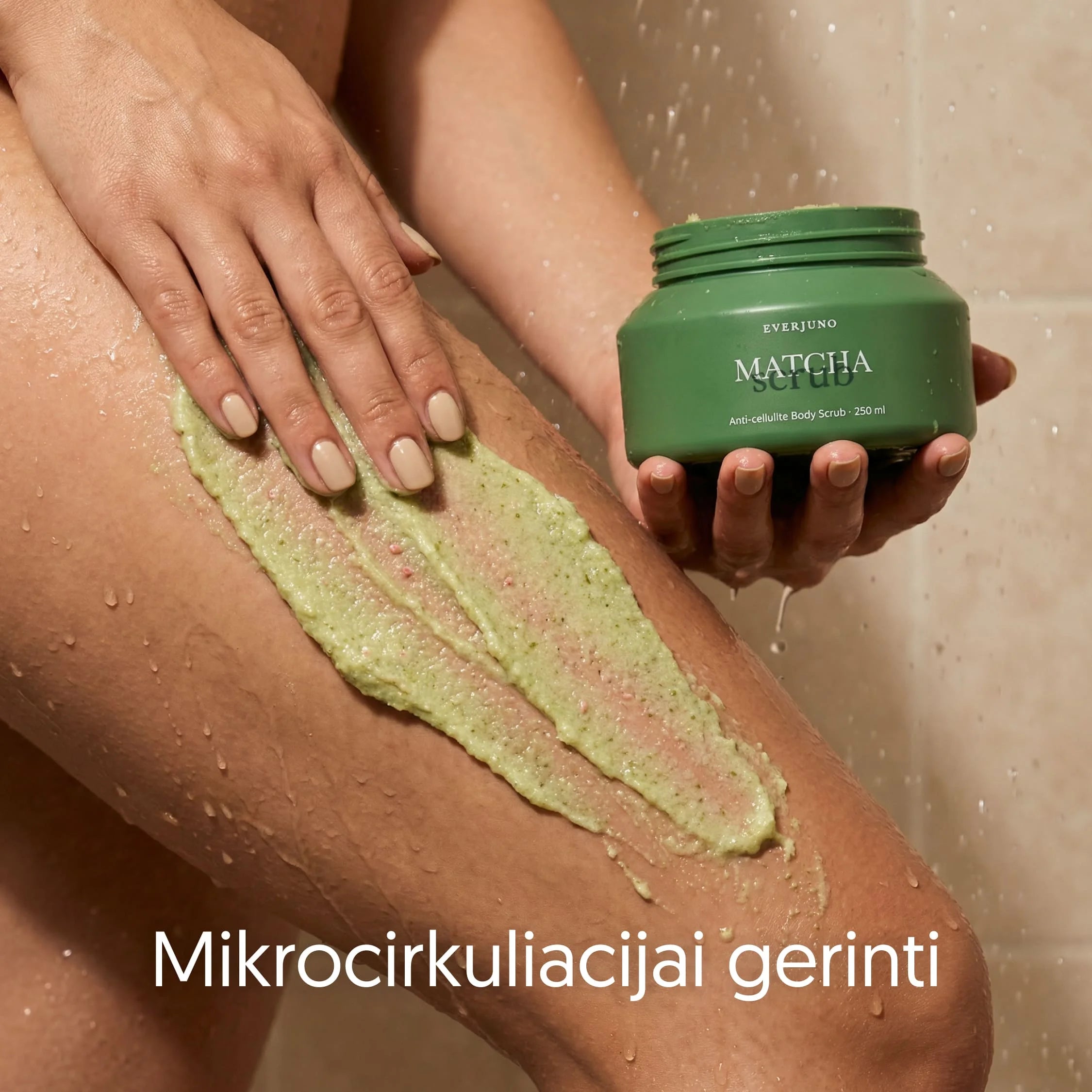 EVERJUNO Matcha Scrub - druskos šveitiklis