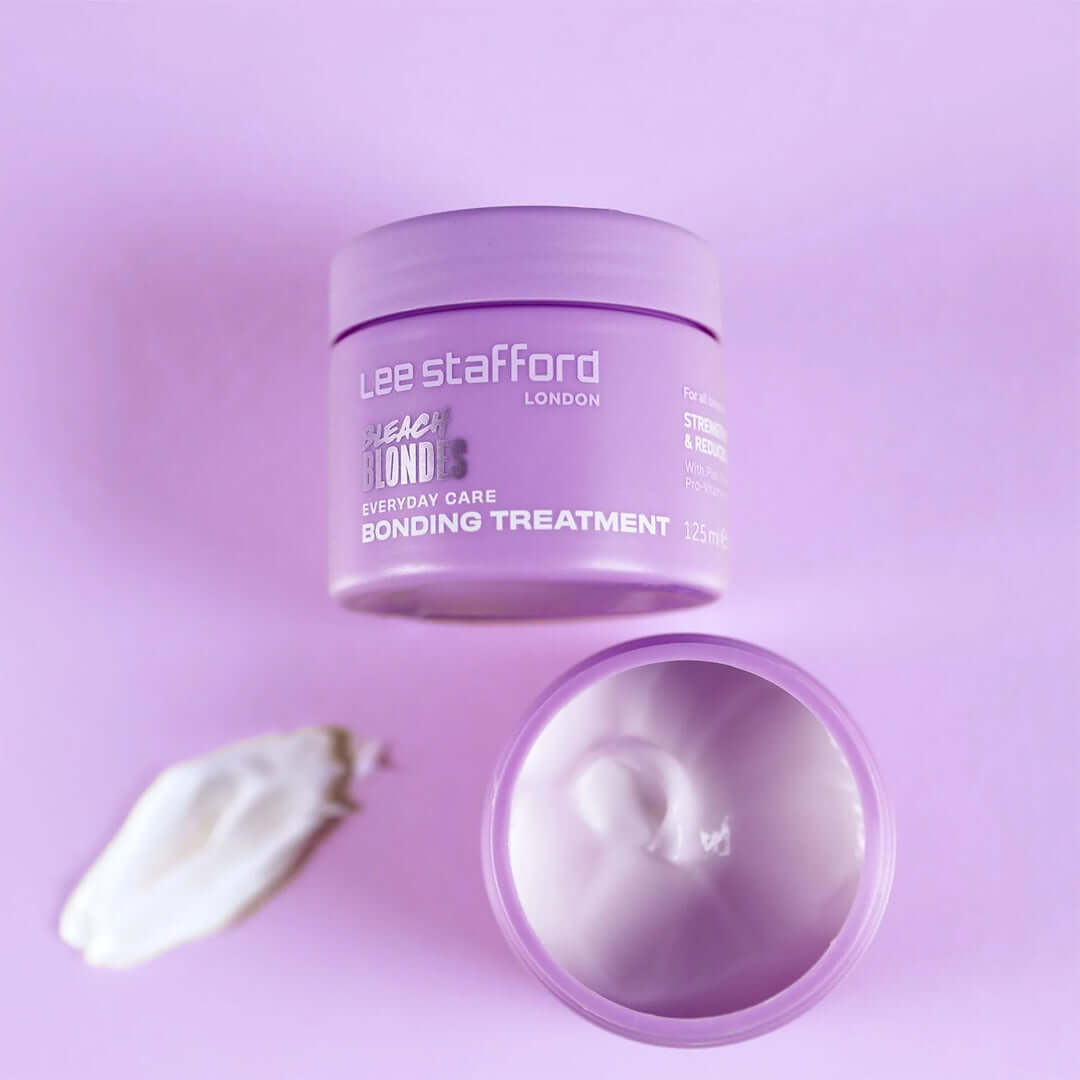 LEE STAFFORD Bleach Blondes Everyday Care Bonding Treatment - plaukus atkurianti priemonė